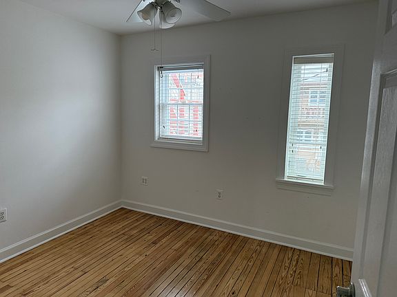 2nd image of 522 E Clement St