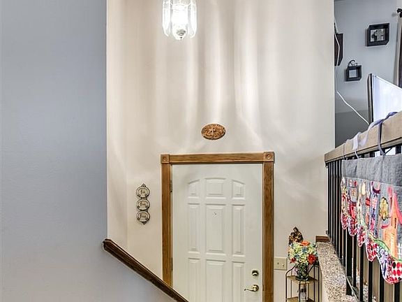 3rd image of 7718 Leafplum Dr
