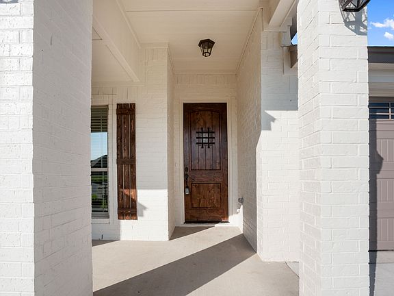 5th image of 6007 Monza Dr
