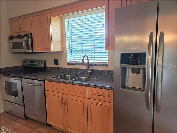 5th image of 3349 Bougainvillea St