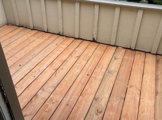 7122 SW Montauk Cir, Lake Oswego, OR 97035