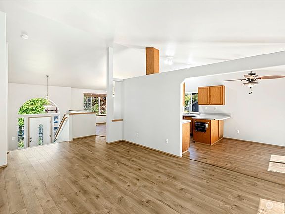 2nd image of 10716 211th Avenue Ct E