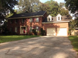 4 Fitzroy Dr, Charleston, SC 29414