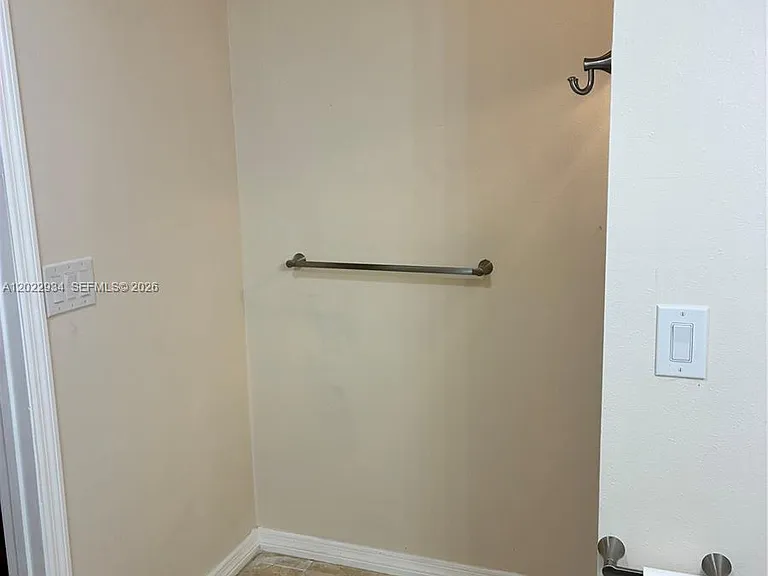 117 NE 5th St #113 — Photo 12