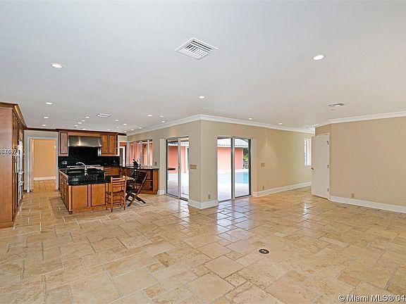 5th image of 5220 N 31st Pl #5220