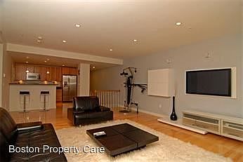 2nd image of 323 Boylston St #2102