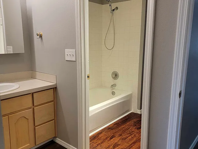 1005 Bloom Ave #B — Photo 3