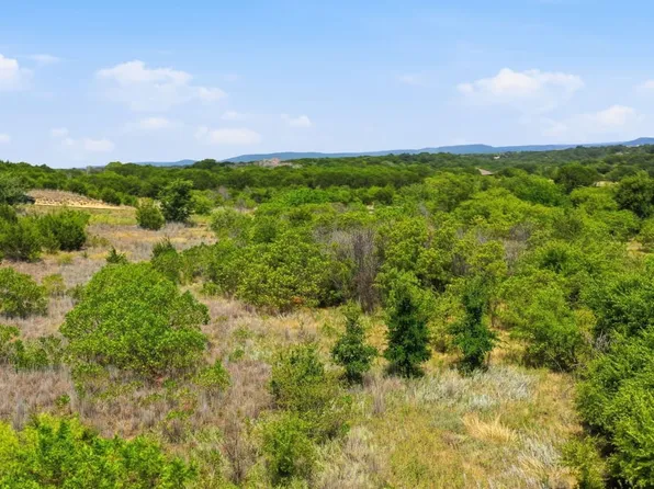 1008 Enchanted Rock Ct, Graford, TX 76449