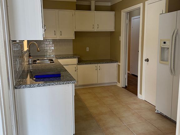 5th image of 4066 Omeara Dr