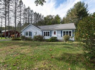 97 Pomeroy Meadow Rd, Southampton, MA 01073