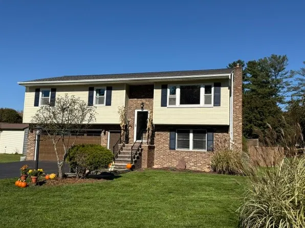 25 Jason Dr, Binghamton, NY 13901