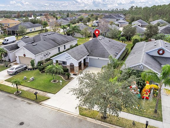 2nd image of 105 Grande Berwick Ct