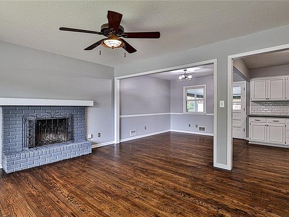 5th image of 18608 E 29th Ter S