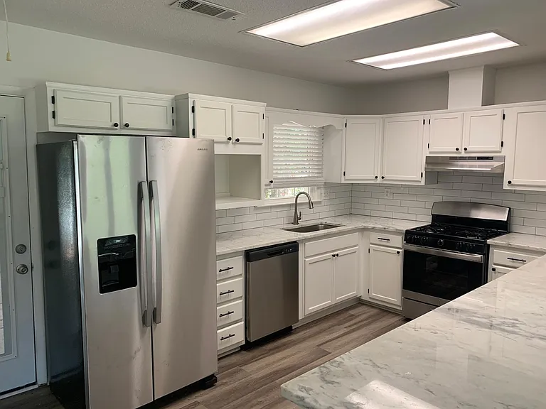 17 Willow Dr — Photo 8