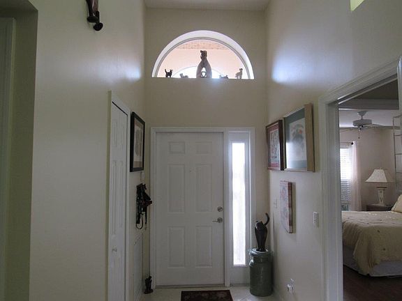 4th image of 4315 SE Brittney Cir