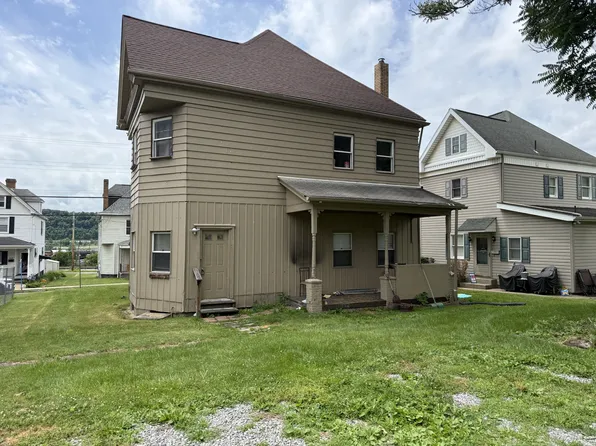 1421 2nd Ave #1, Conway, PA 15027