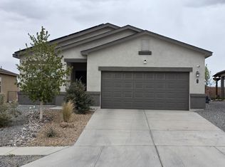 37 Avenida Parque Ct, Los Lunas, NM 87031