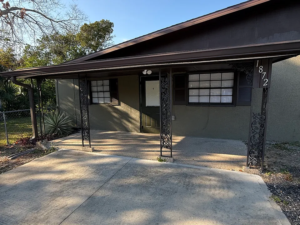 1872 Myrtle Jo Dr #B
