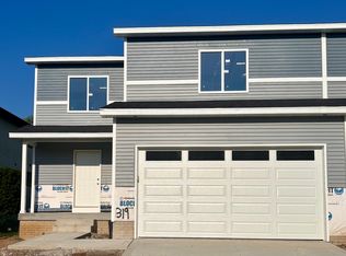 1317 W 16th St S, Newton, IA 50208