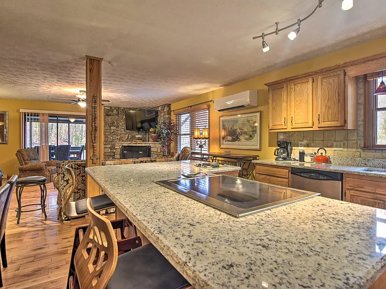 500 Lynn Cove Rd — Photo 36