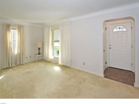 2nd image of 8022 Dorothy Ave