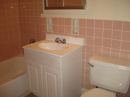 Rented by Smart NY Realty LLC | media 7