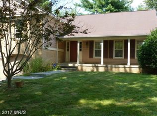 1015 Farm Haven Dr, Rockville, MD 20852