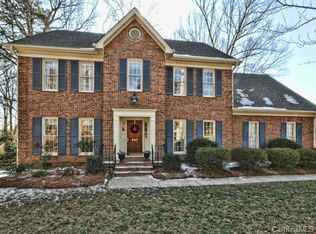 943 Longfield Cres, Charlotte, NC 28270