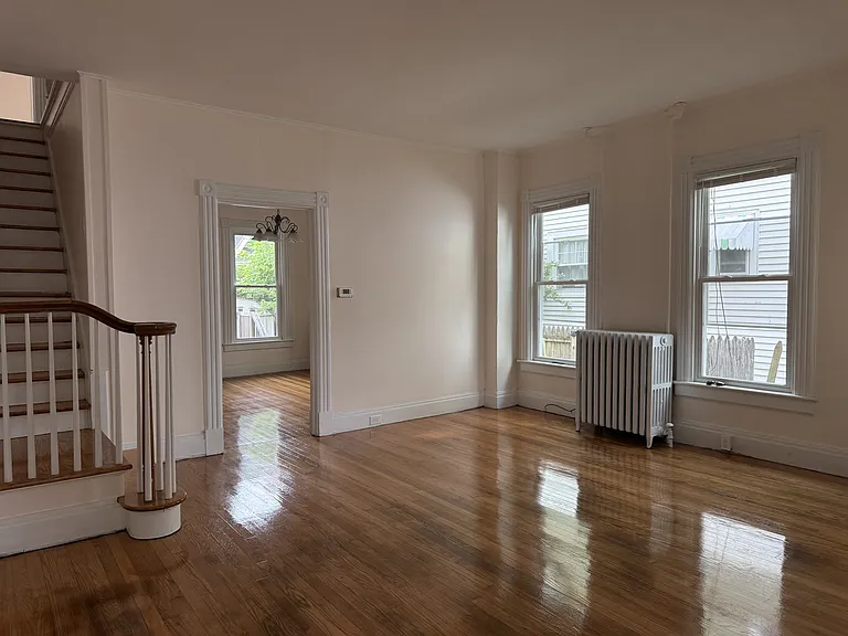 606 Park Ave #606 — Photo 4