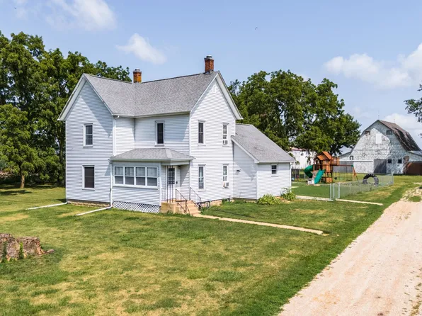 333 E 1600 North Rd, Flanagan, IL 61740