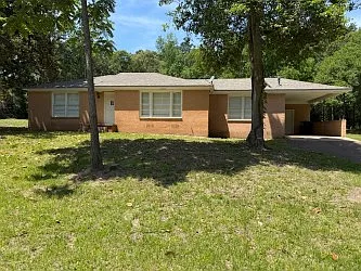 Building Photo - 2303 County Road 334