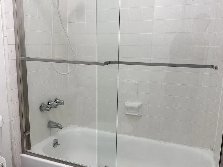 744 Loma Ave #3 — Photo 6