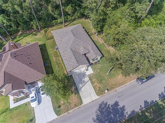 4th image of 9001 Zapata Way