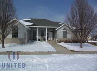 710 Winfield Cir, Sergeant Bluff, IA 51054