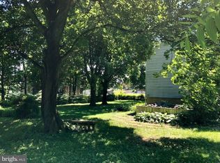 2919 Seisholtzville Rd, Macungie, PA 18062