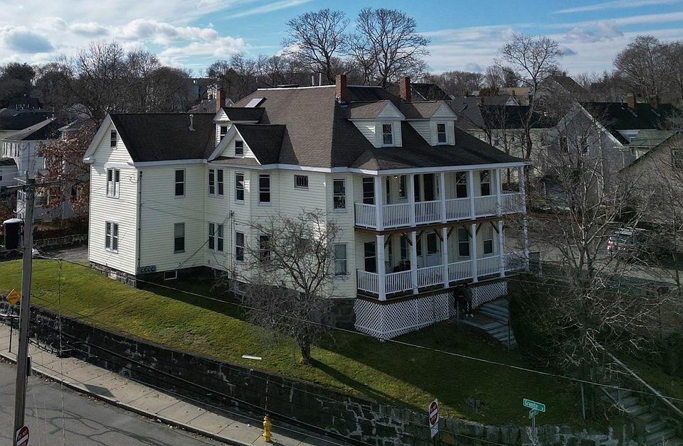 1st image of 2 Town Hill St