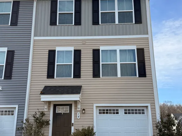14 Snickers Ct, Martinsburg, WV 25403