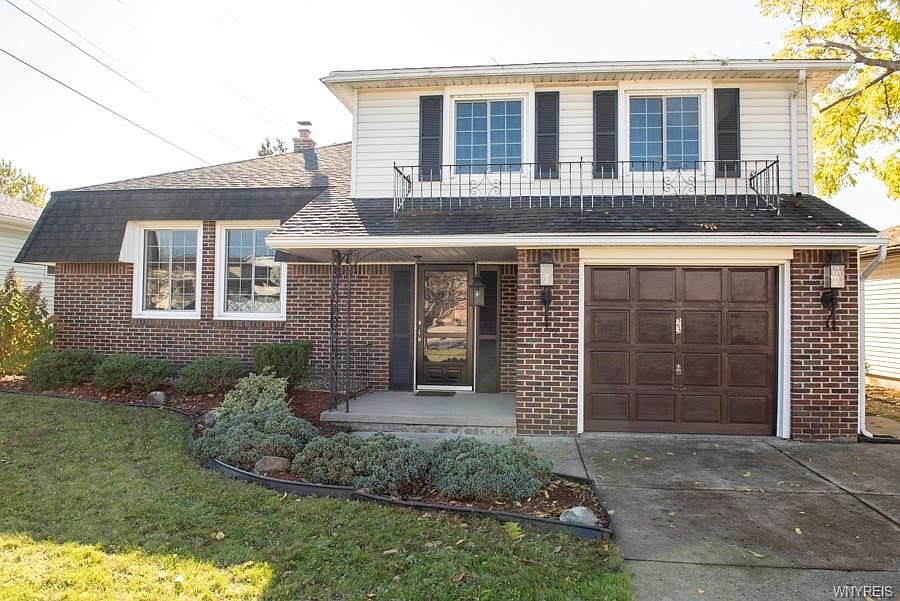 1st image of 23 S Prince Dr
