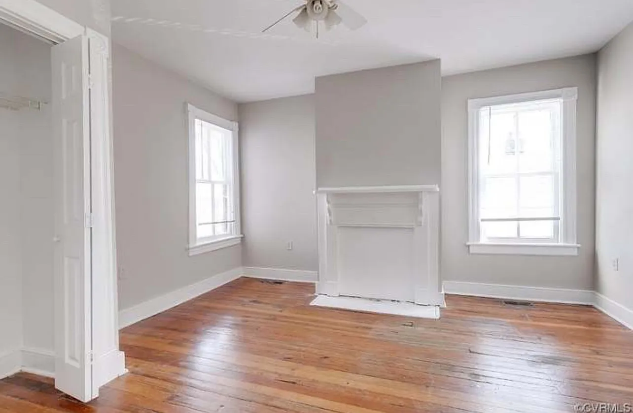 1262 Parkwood Ave — Photo 2