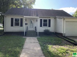 211 S Main St, Pocahontas, IA 50574