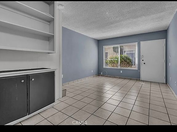 2nd image of 11015 Kittridge St #1