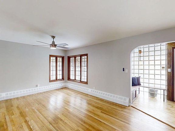 5th image of 1606 W Union St