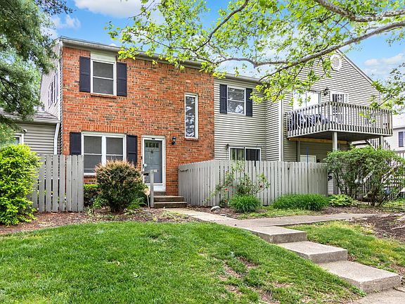 4th image of 6289 Newtown Dr #27