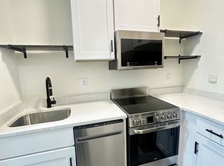 1130 N Calvert St #8, Baltimore, MD 21202