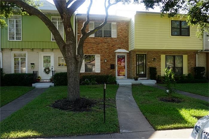 1st image of 1433 Ramada Dr #1433