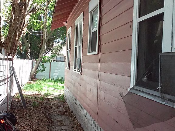 3rd image of 1233 12th Ave S