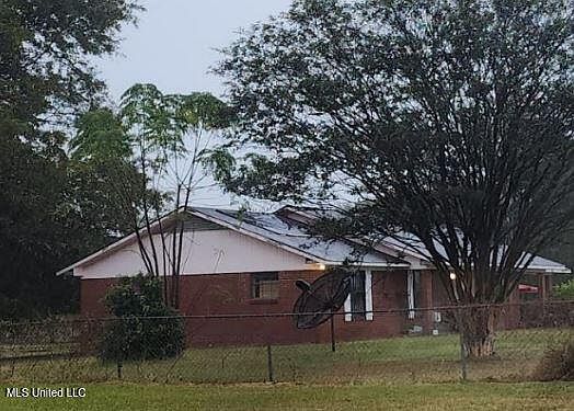 2nd image of 9000 County Road 529