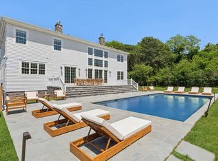 490 Montauk Hwy, Southampton, NY 11968