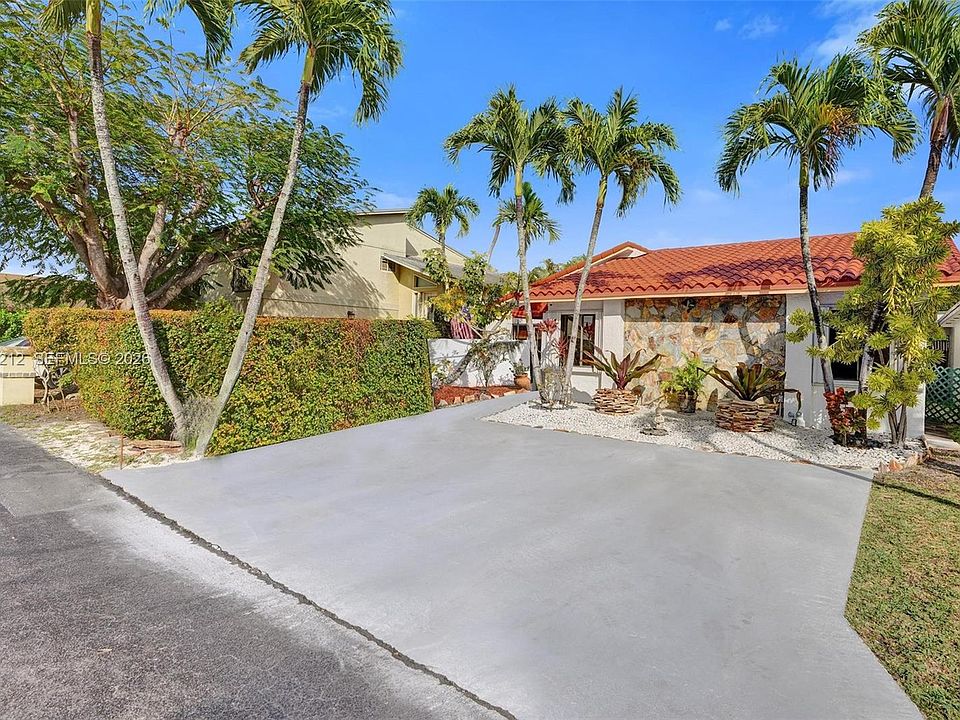 1st image of 3515 SW 113th Ct