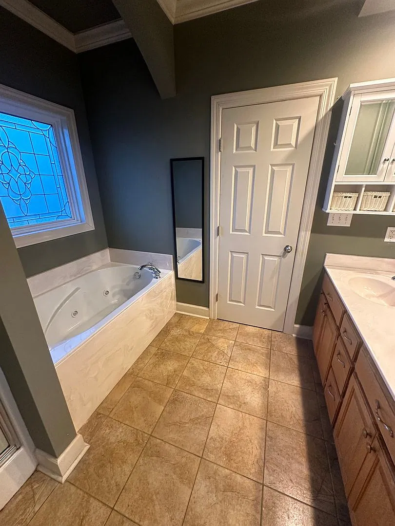 3 Bedroom 2 Bathroom in Killen - Cedar Brook Community — Photo 2